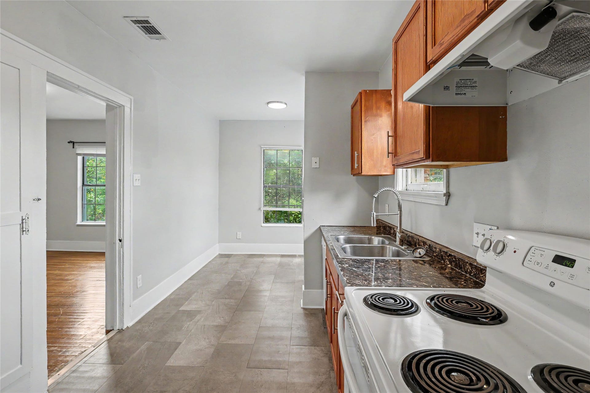 5121 Polk Street, #2, Houston, TX 77023