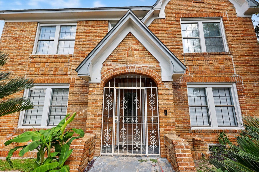 Property photo for 5121 Polk Street, #2, Houston, TX