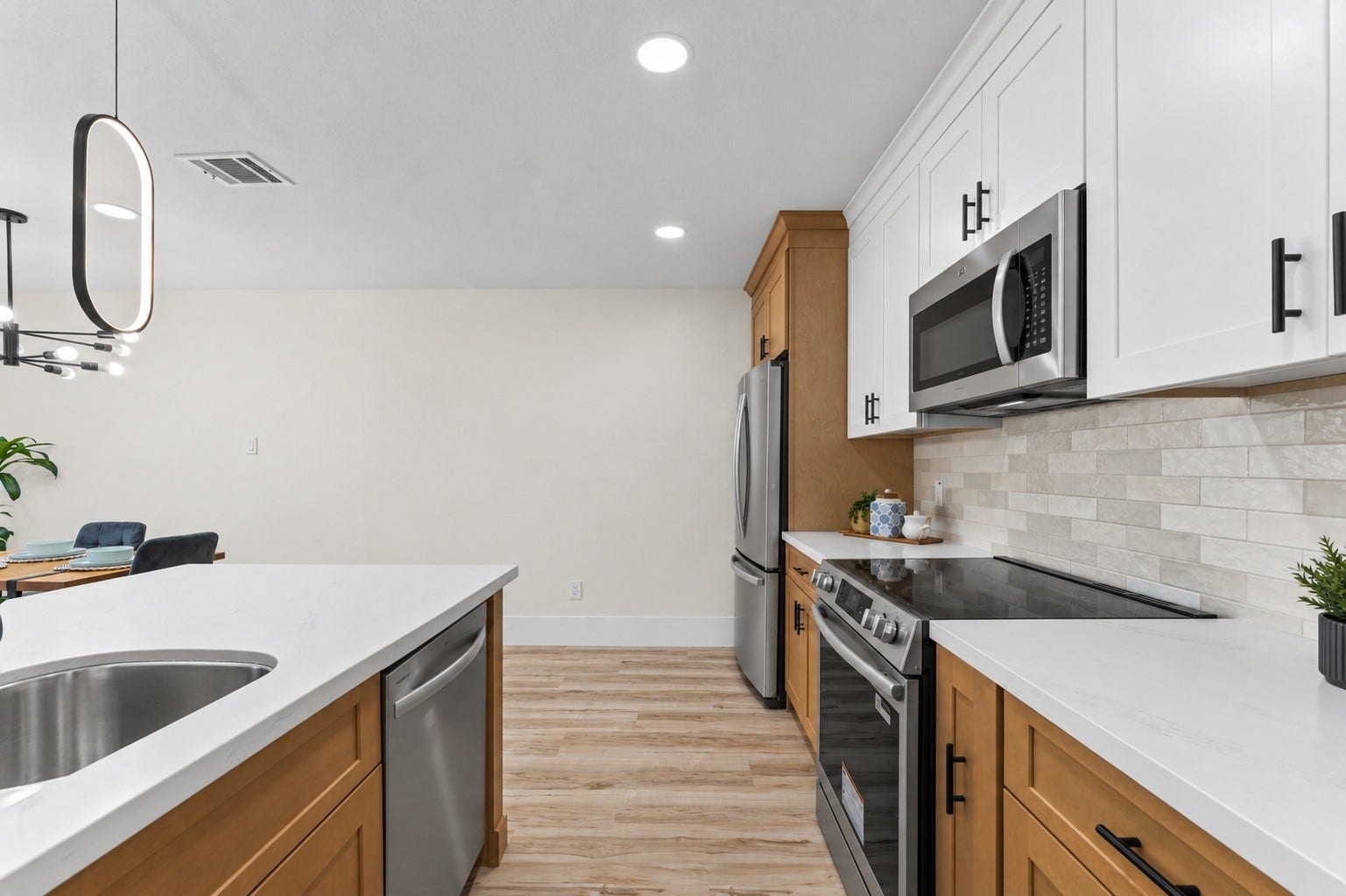 14387 Misty Meadow Lane, Houston, TX 77079 Updated tile backsplash!