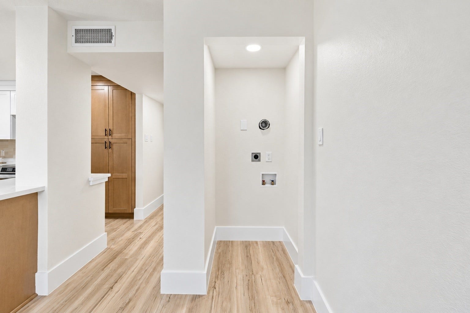 14387 Misty Meadow Lane, Houston, TX 77079 Laundry area located on the first floor!
