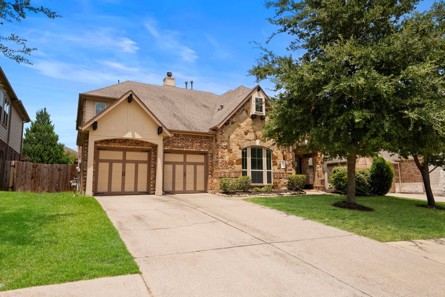 Property photo for 51 Chestnut Meadow Drive, Conroe, TX