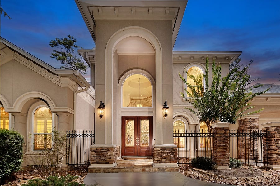 Property photo for 10 Snow Pond Place, The Woodlands, TX