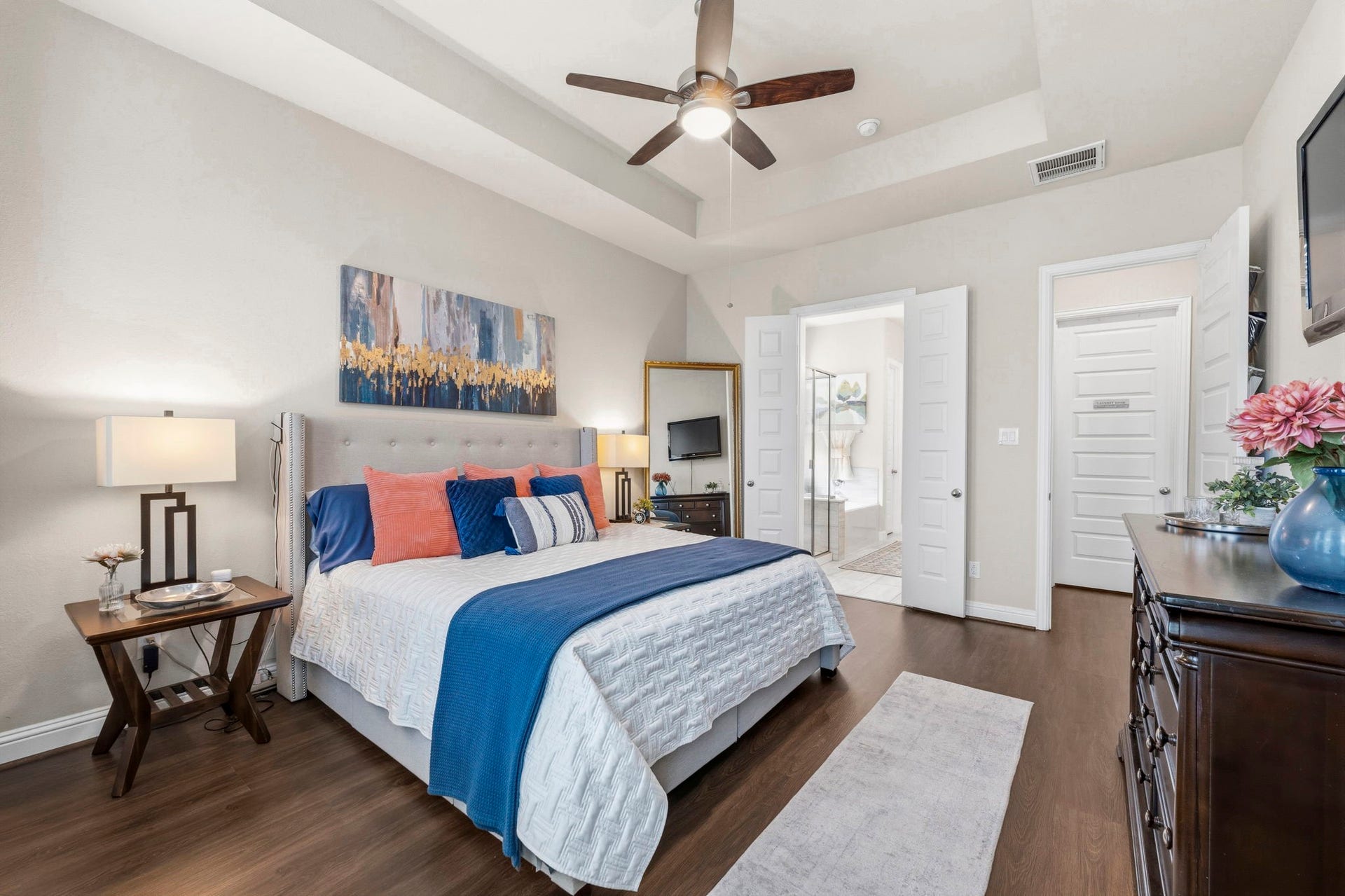 17209 Olive Blossom Court, Conroe, TX 77385 Comfortable and private primary retreat with a seamless connection to the en-suite bath, offering a peaceful place to unwind.