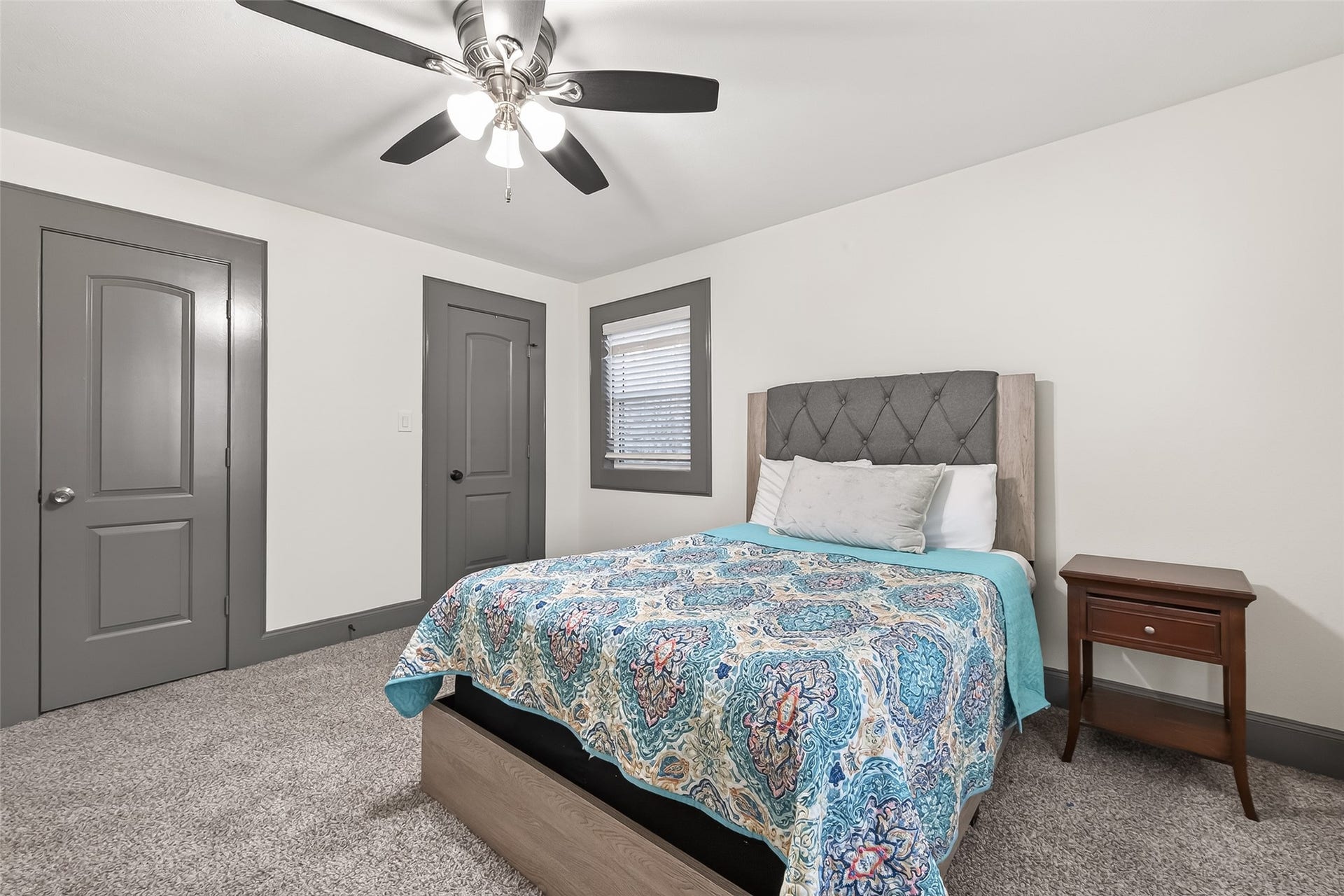 10054 Cedardale Drive, Houston, TX 77055 another room picture