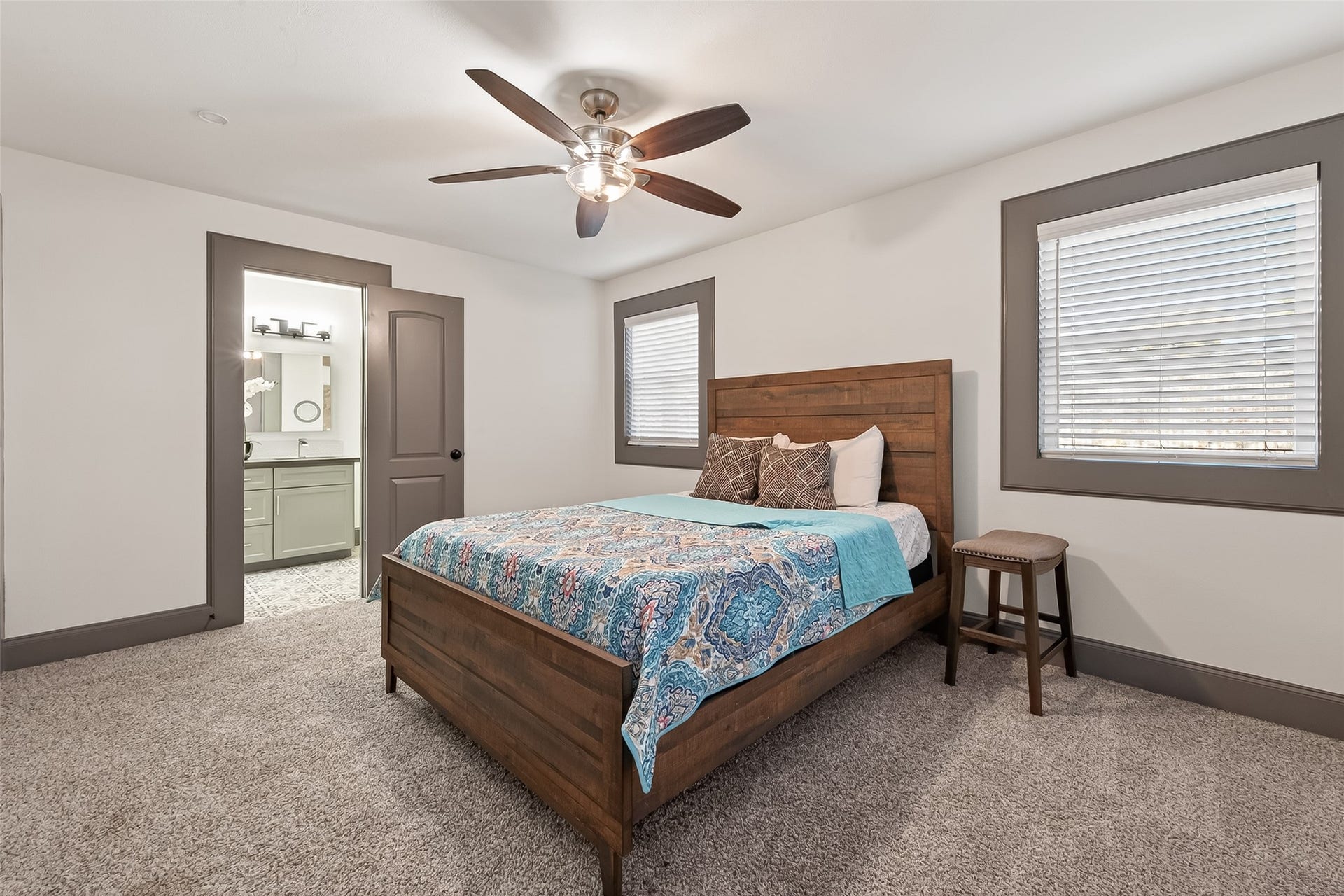 10054 Cedardale Drive, Houston, TX 77055 another room picture