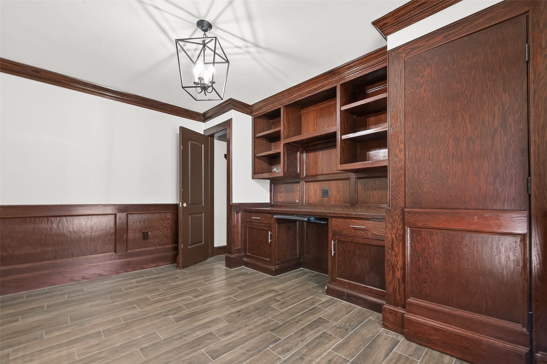 10054 Cedardale Drive, Houston, TX 77055 another picture
