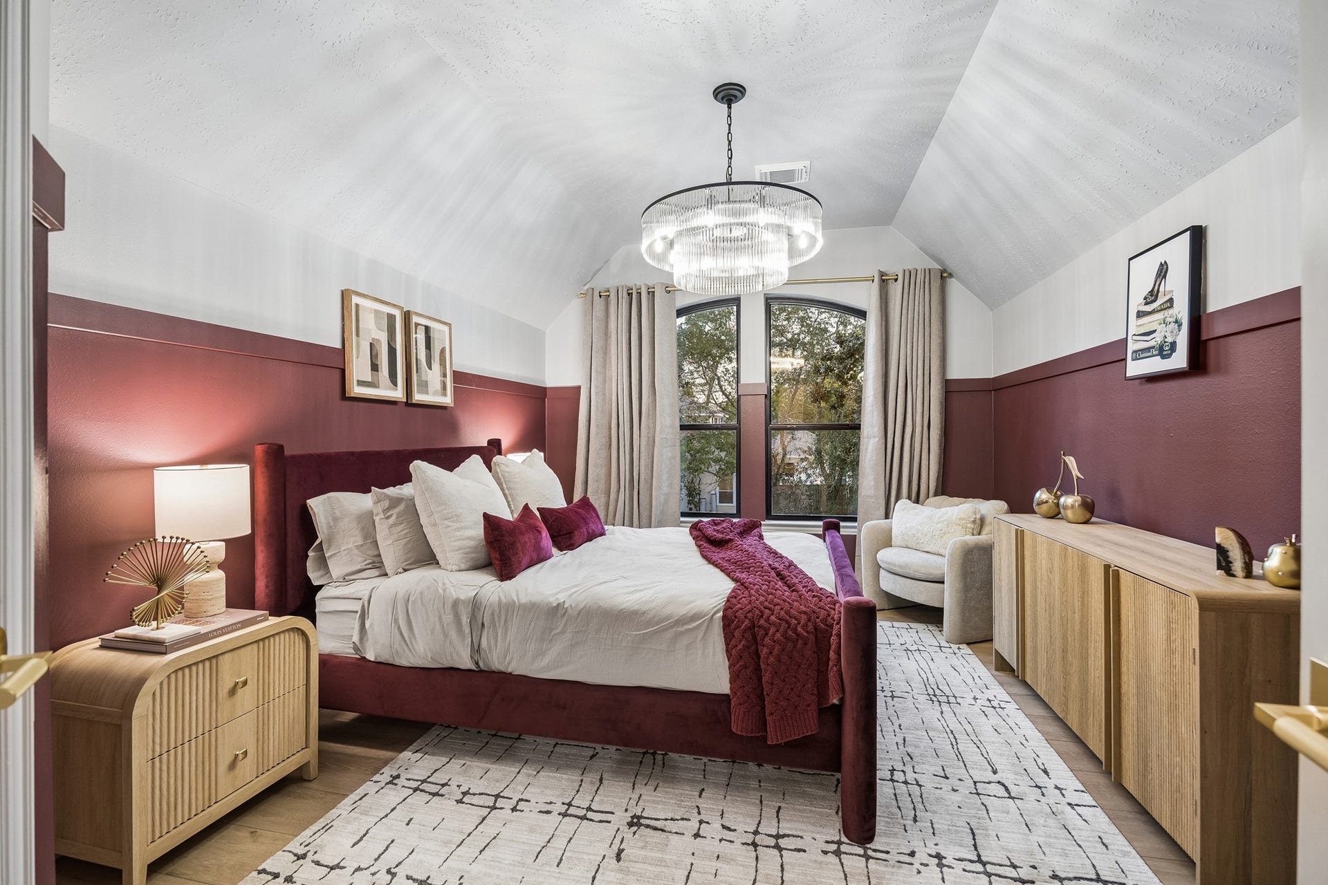 34 N Lansdowne Circle, The Woodlands, TX 77382 3 bedrooms upstairs