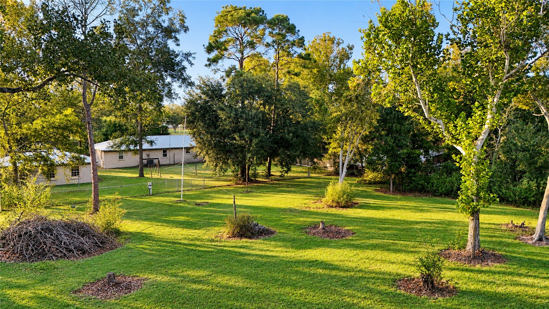 4929 S Elm Avenue, Santa Fe, TX 77517 Backyard is cleared and ready for the new owner!