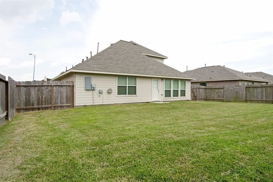 4006 Hawthorne Arbor, Fresno, TX 77545 4006 Hawthorne Arbor, Fresno, TX 77545