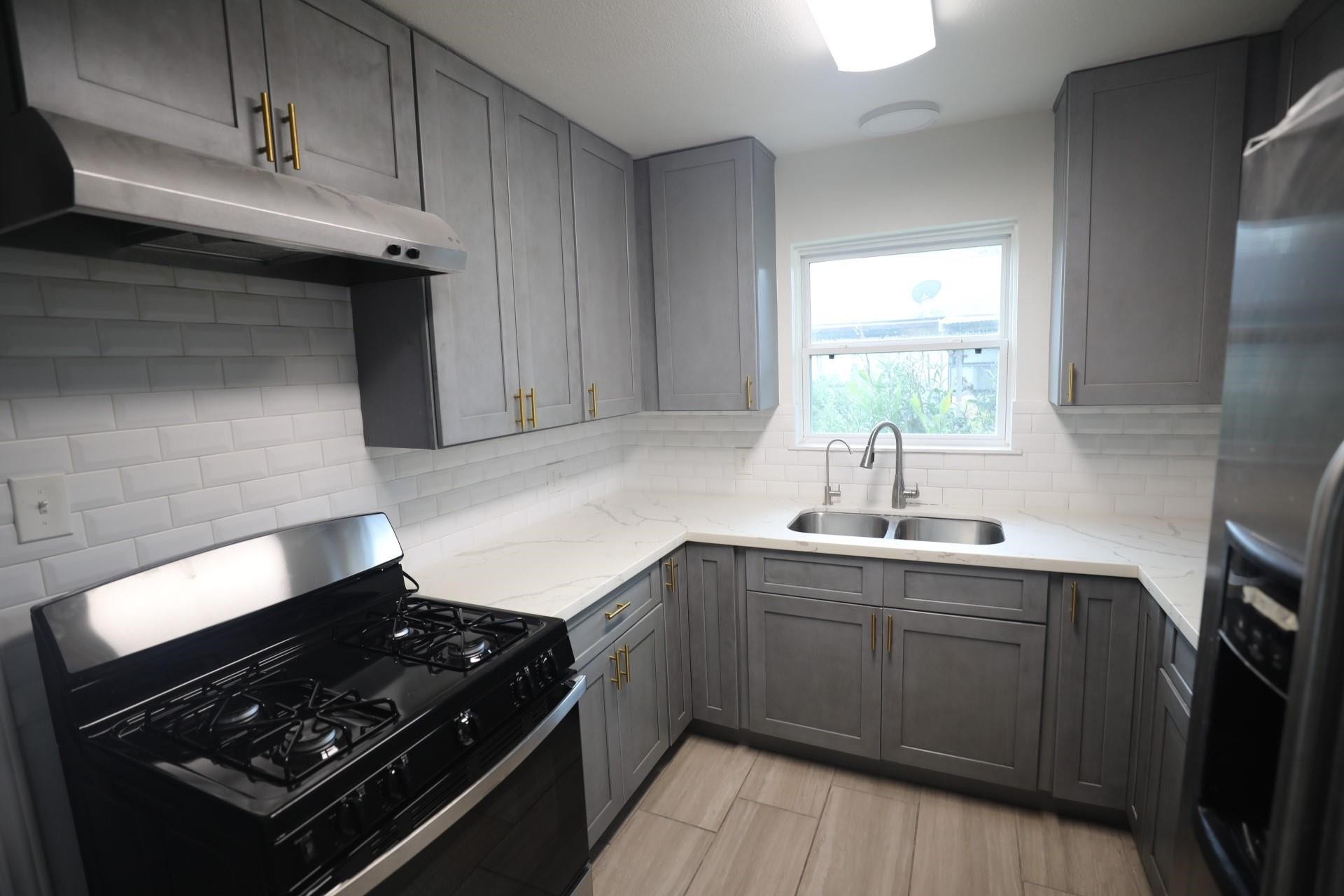 5738 Newquay Street, Houston, TX 77085