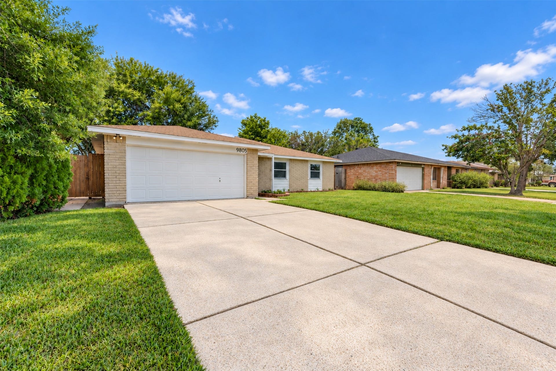 9805 Blue Bird Street, La Porte, TX 77571 9805 Blue Bird Street, La Porte, TX 77571