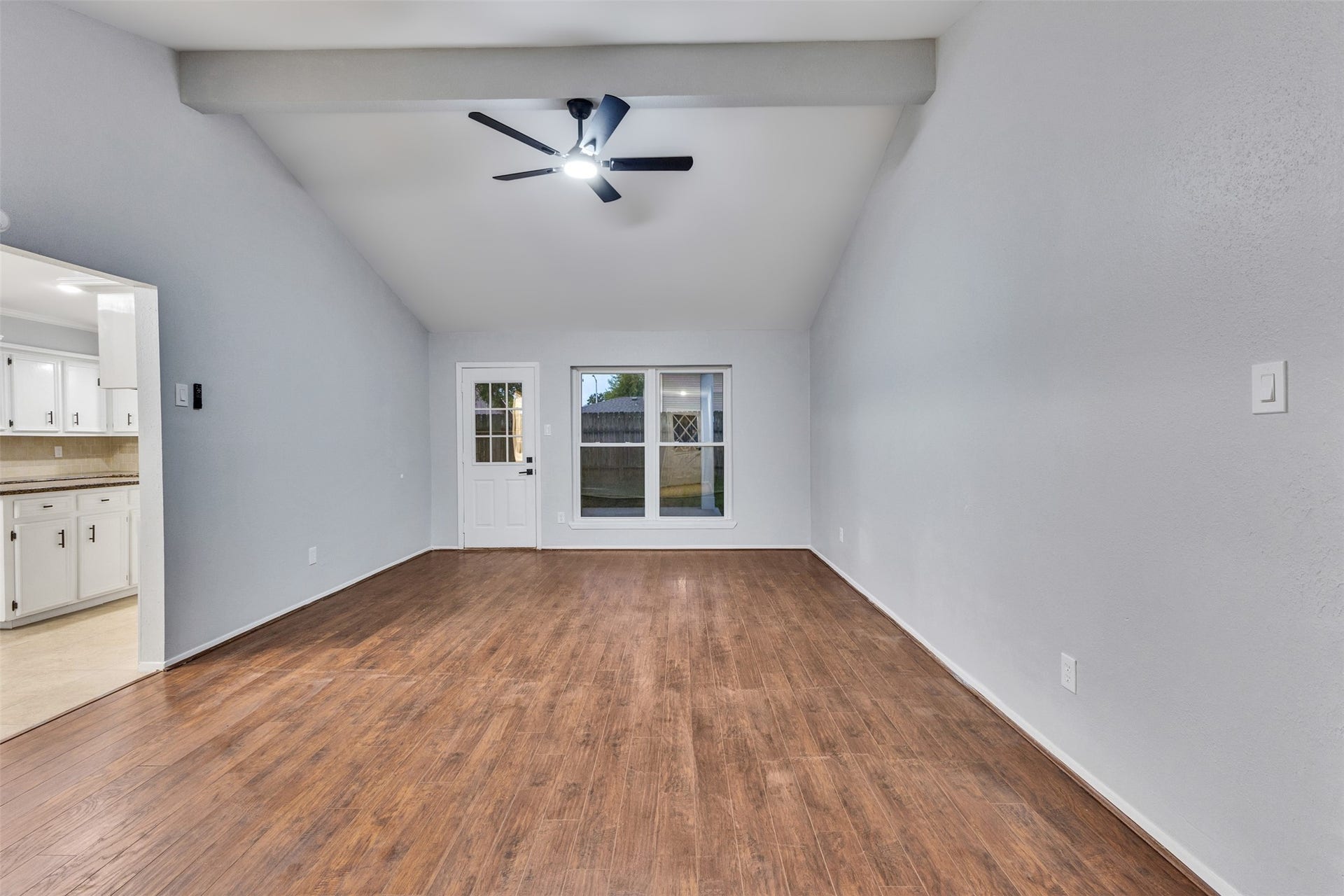 9805 Blue Bird Street, La Porte, TX 77571 9805 Blue Bird Street, La Porte, TX 77571