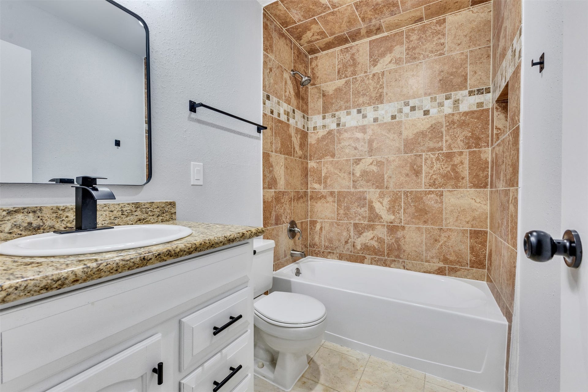 9805 Blue Bird Street, La Porte, TX 77571 9805 Blue Bird Street, La Porte, TX 77571
