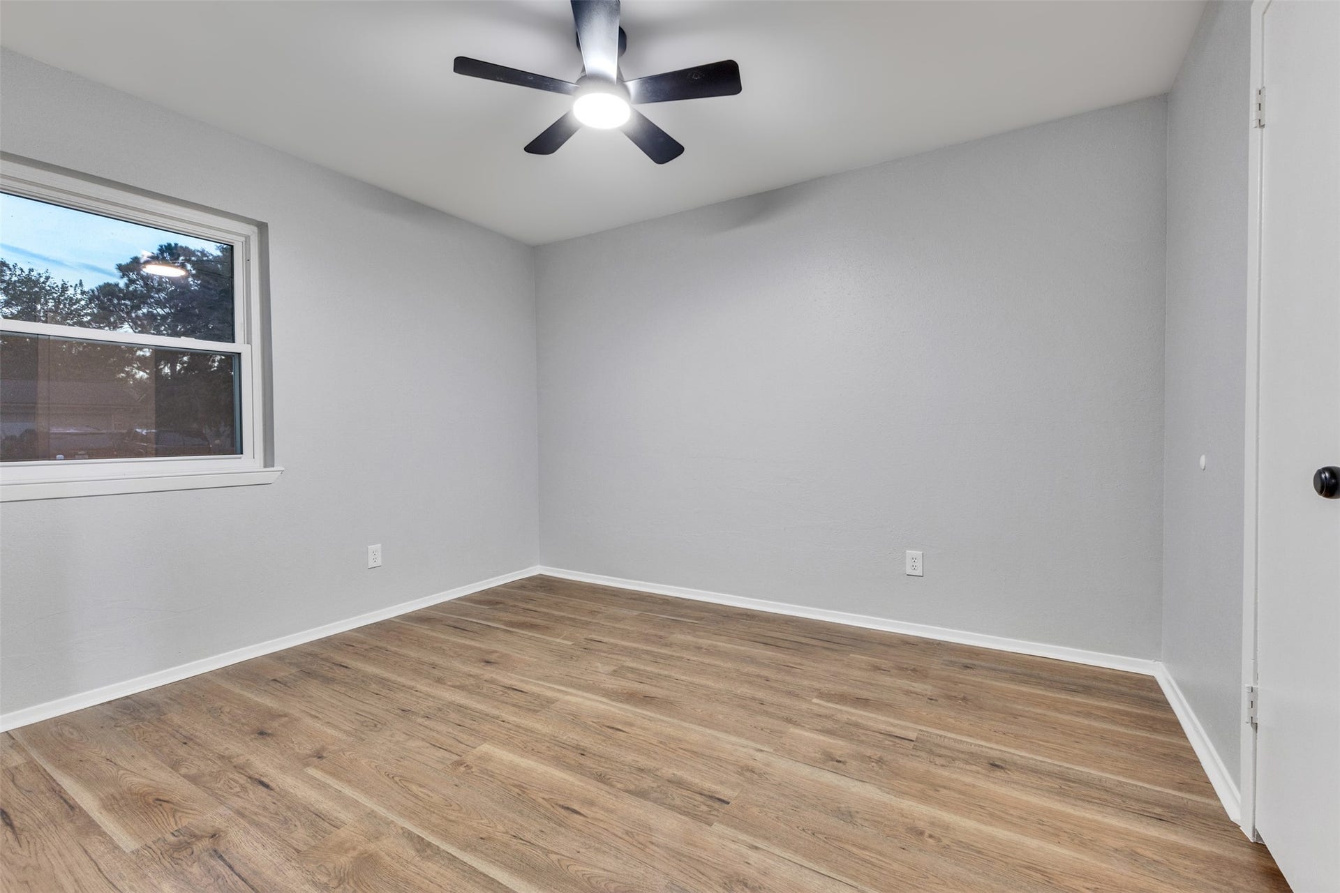 9805 Blue Bird Street, La Porte, TX 77571 9805 Blue Bird Street, La Porte, TX 77571