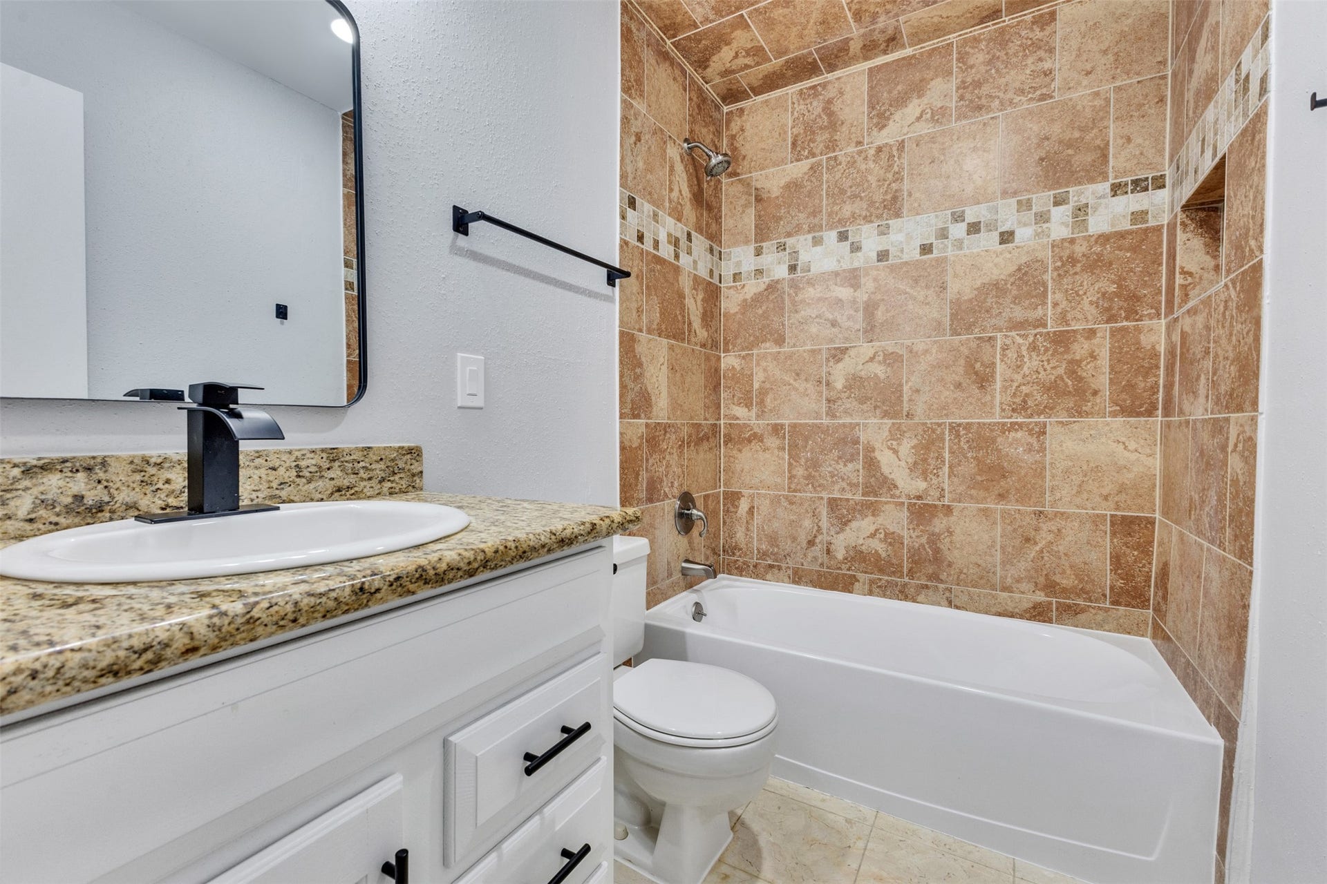 9805 Blue Bird Street, La Porte, TX 77571 9805 Blue Bird Street, La Porte, TX 77571