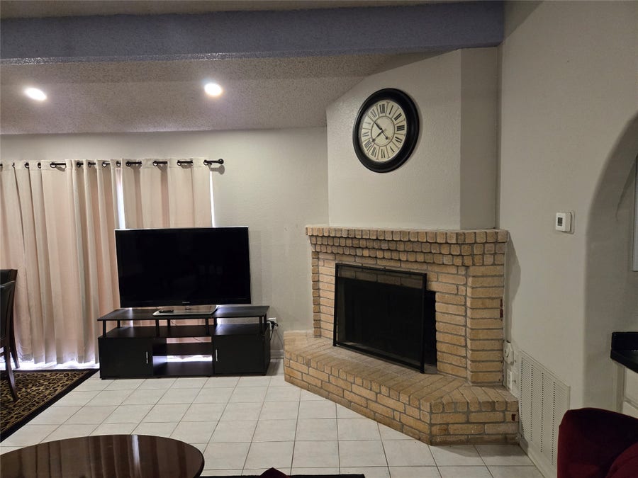 Property photo for 4111 Knoll Glen Drive, Houston, TX