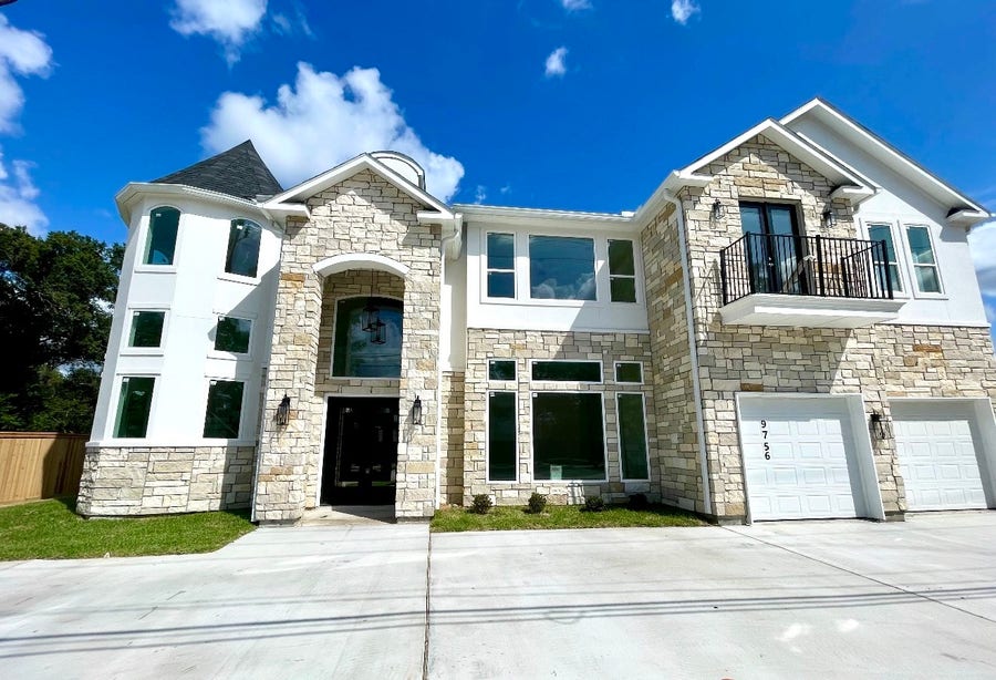 Property photo for 9756 Westview Drive, Houston, TX