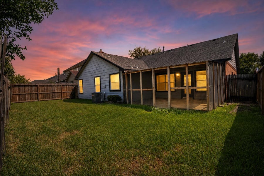 Property photo for 1318 Chalk Rock Drive, Houston, TX