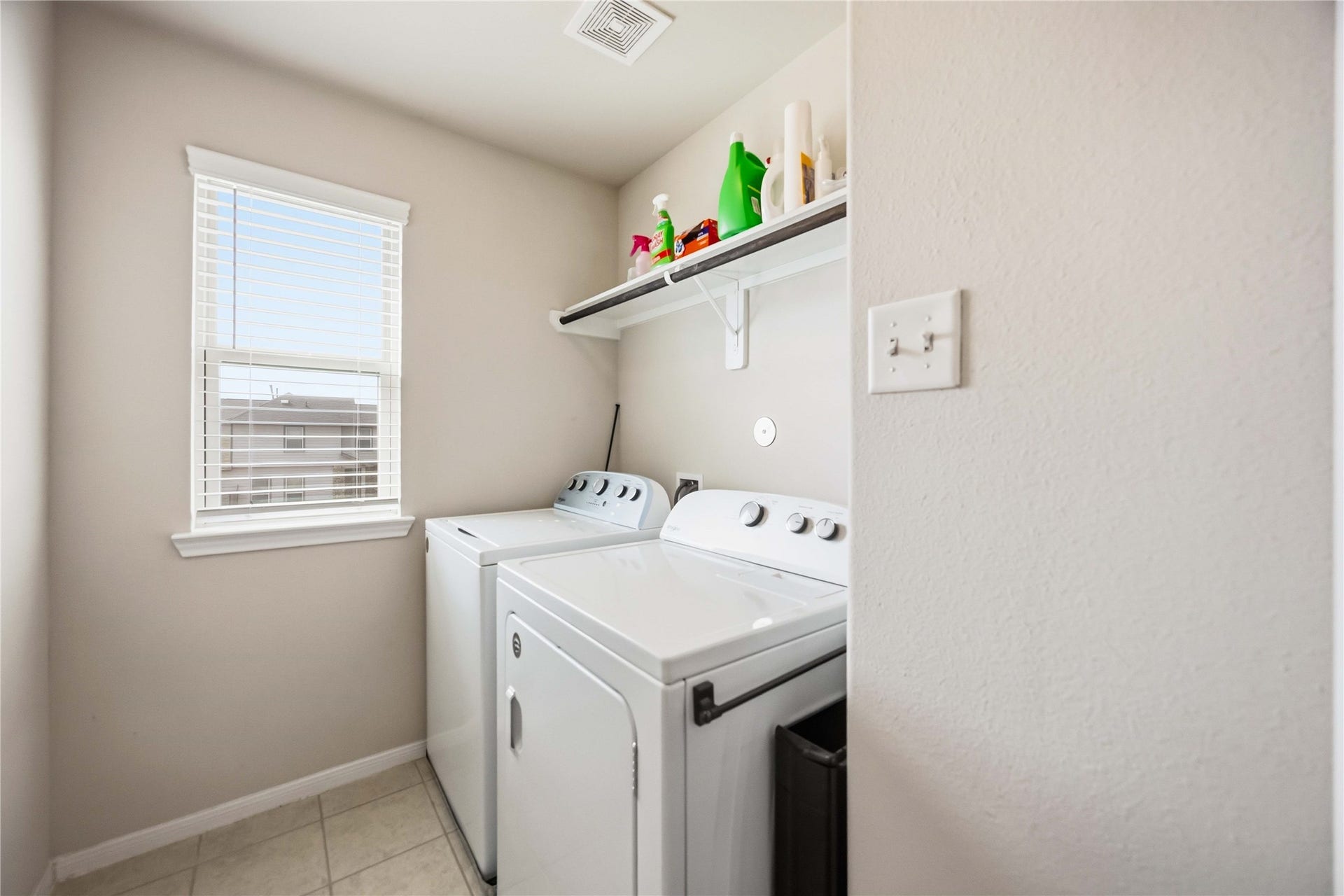 6420 Innsbruck Meadows Lane, Houston, TX 77048 Utility Room