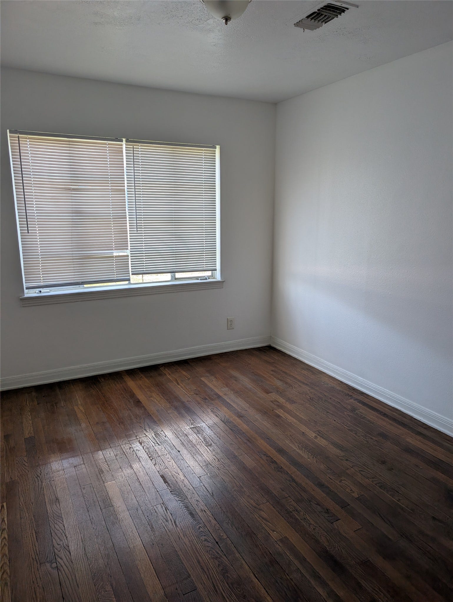 109 E Parker Road, Houston, TX 77076 Bedroom