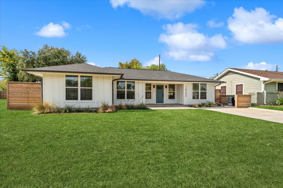 Property photo for 1845 Huge Oaks Street, Houston, TX