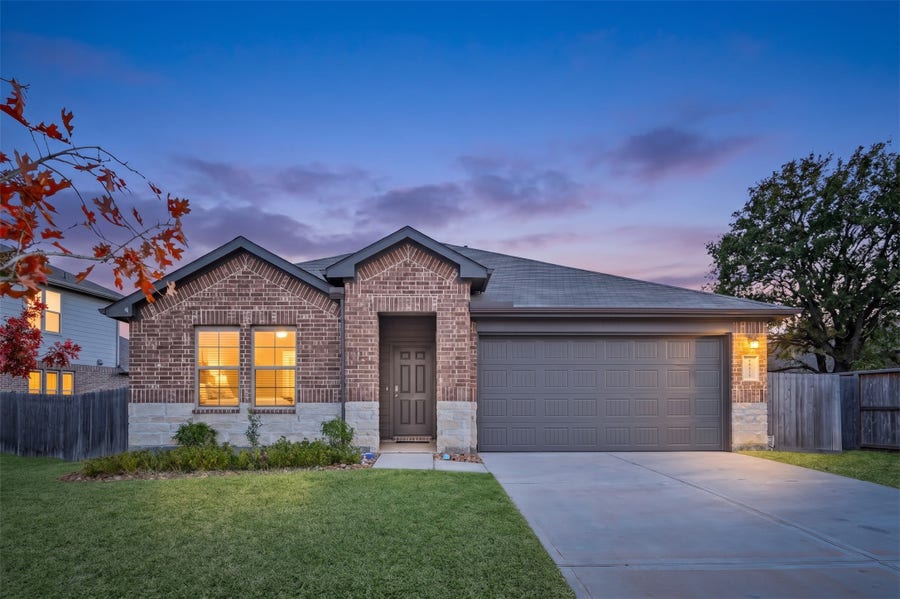 Property photo for 40422 Garden Heights Lane, Magnolia, TX