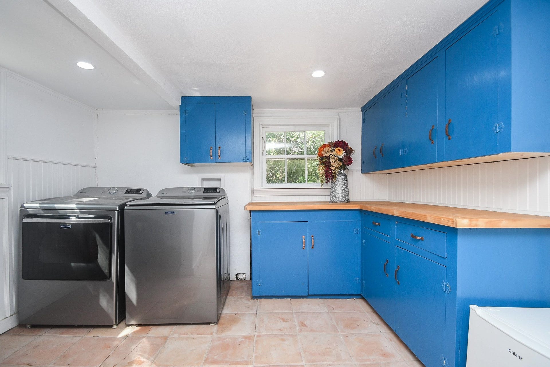1118 E Cedar Street, Angleton, TX 77515 1118 E Cedar Street, Angleton, TX 77515