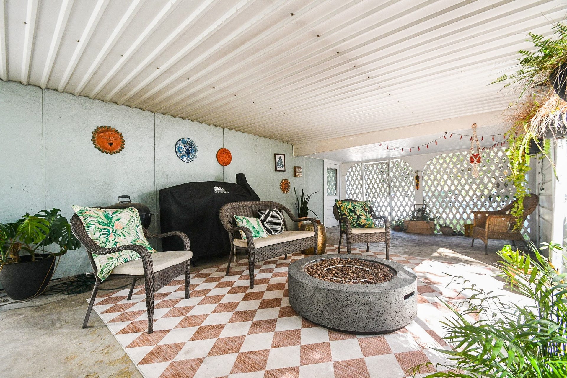 1118 E Cedar Street, Angleton, TX 77515 1118 E Cedar Street, Angleton, TX 77515