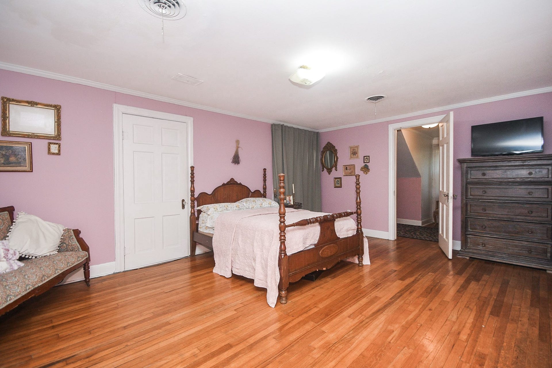 1118 E Cedar Street, Angleton, TX 77515 1118 E Cedar Street, Angleton, TX 77515