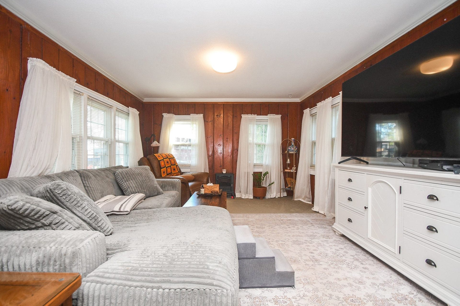1118 E Cedar Street, Angleton, TX 77515 1118 E Cedar Street, Angleton, TX 77515
