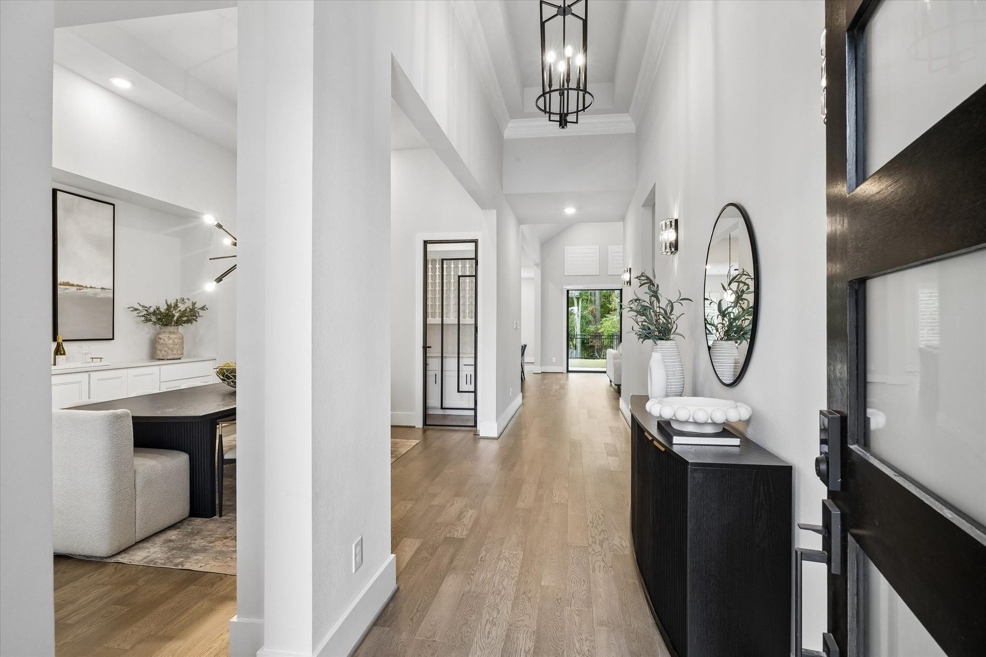 27720 Hazelbrook Lane, Spring, TX 77386 As you enter you are greeted with soaring high ceilings throughout. This highly sought after "Calvin" floor plan is loaded with designer upgrades throughout.