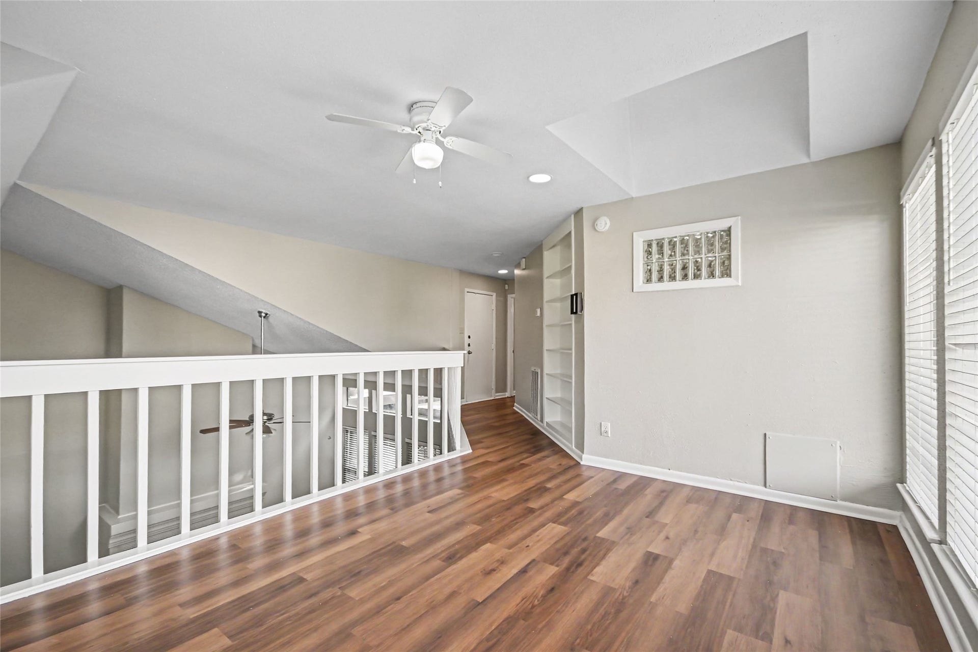 18222 Bal Harbour Drive, Houston, TX 77058 18222 Bal Harbour Drive, Houston, TX 77058
