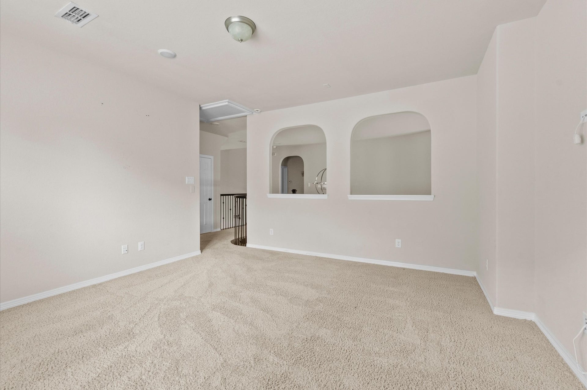 2827 Monarch Crossing, Missouri City, TX 77459 Game room view 2