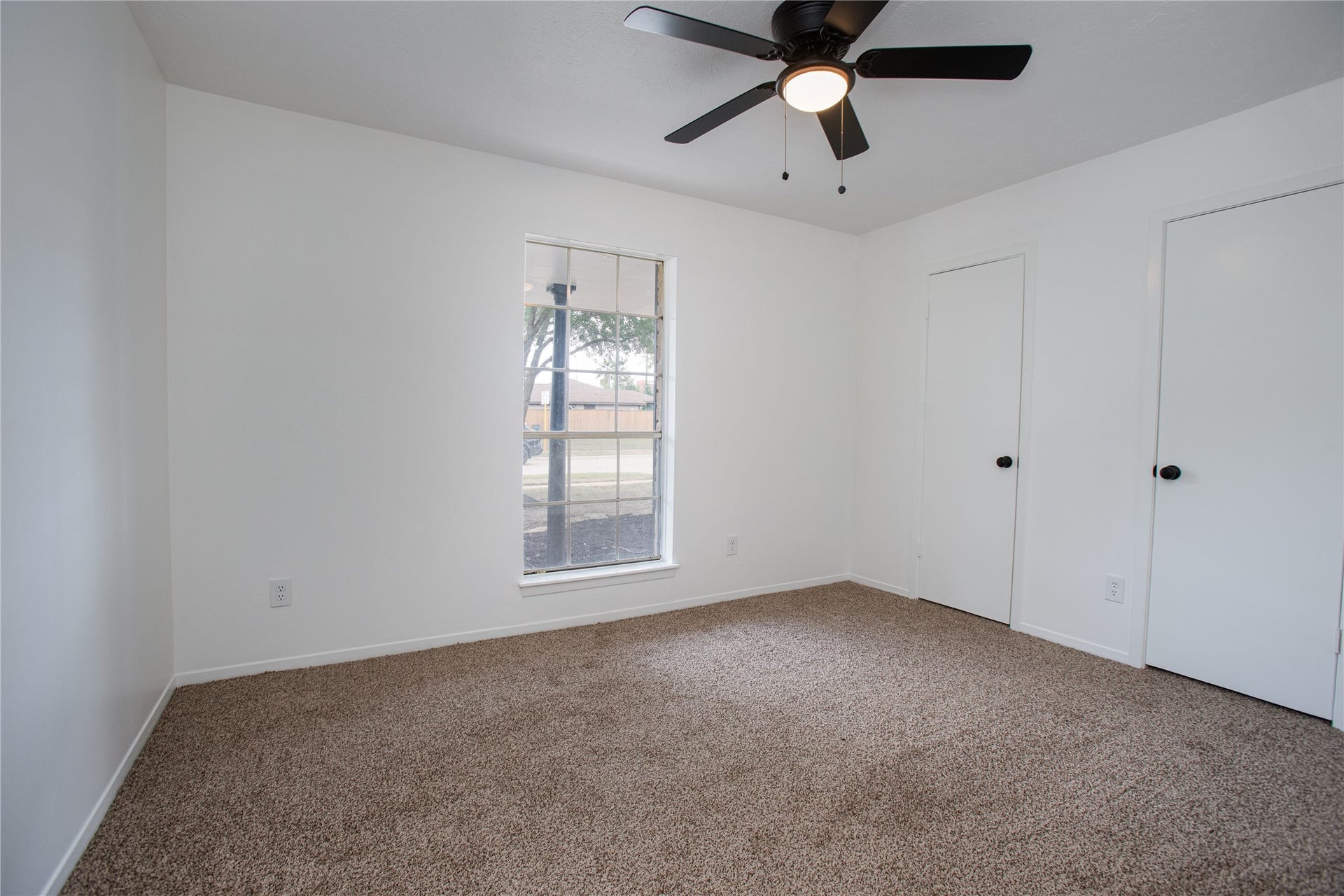 16131 Forest Way Drive, Houston, TX 77090 third bedroom.