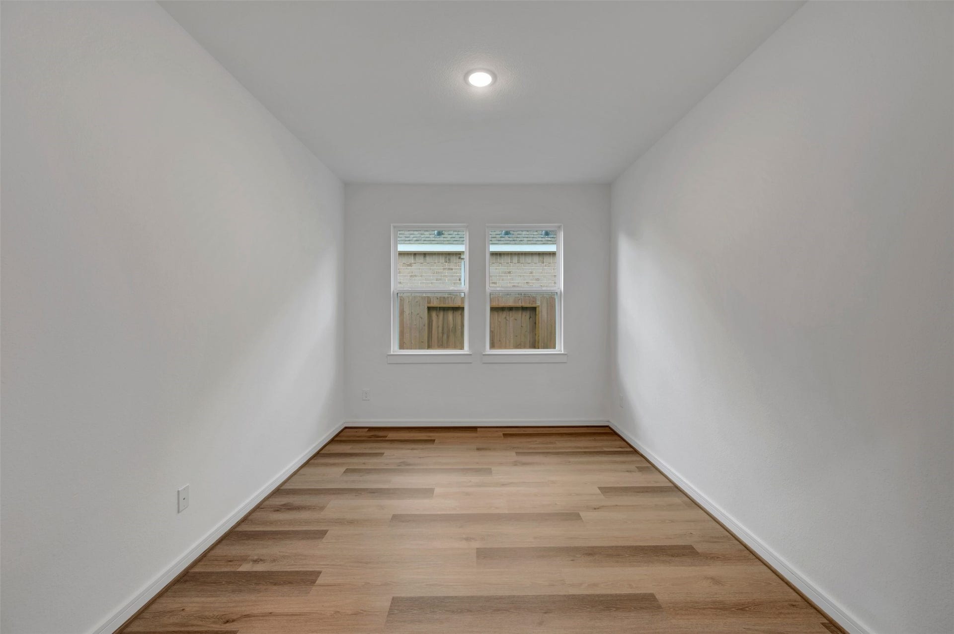 29443 Oaklawn View Drive, Waller, TX 77484 Convenient home office (*Photo not of actual home and used for illustration purposes only.)