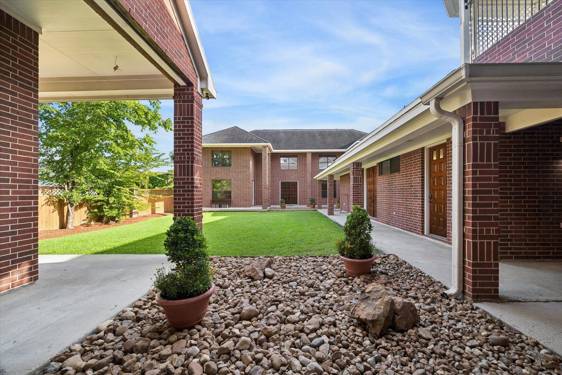 3912 Roseneath Drive, Houston, TX 77021