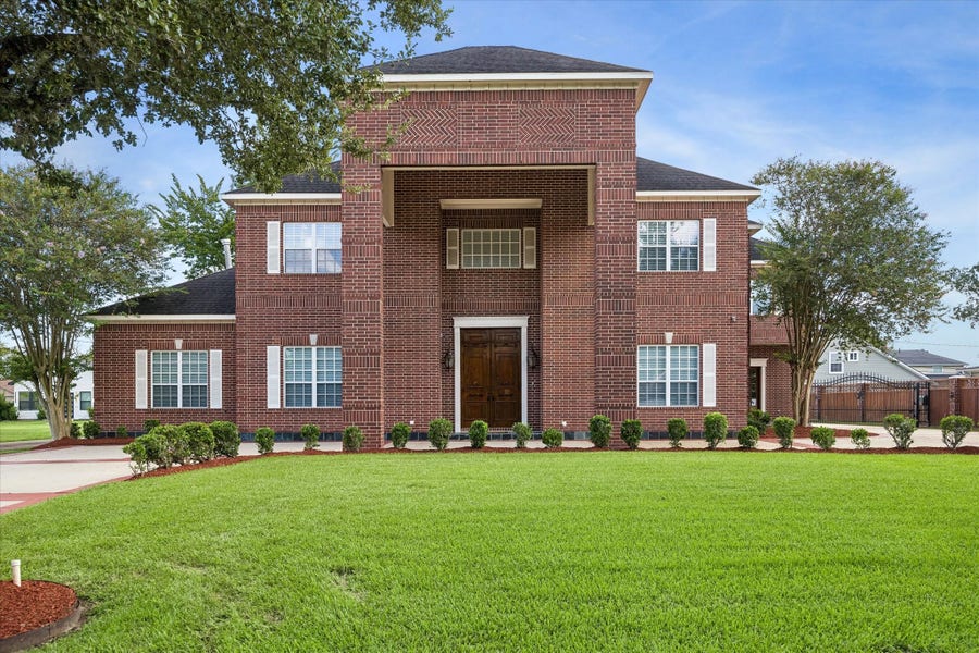 Property photo for 3912 Roseneath Drive, Houston, TX