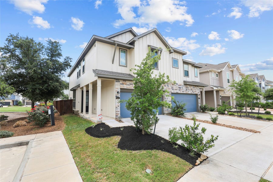 Property photo for 4050 Champlain Way, Rosharon, TX