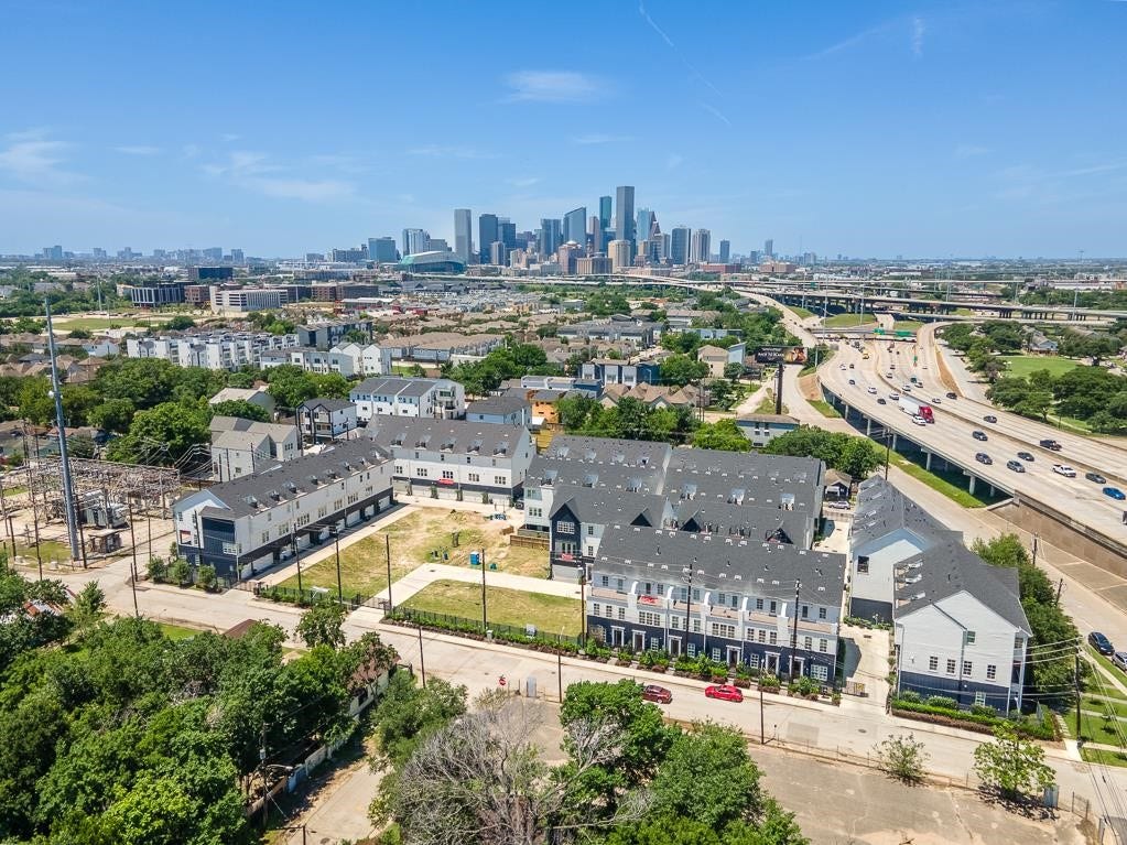 741 Bringhurst Street, Houston, TX 77020 The Upper East River community.
