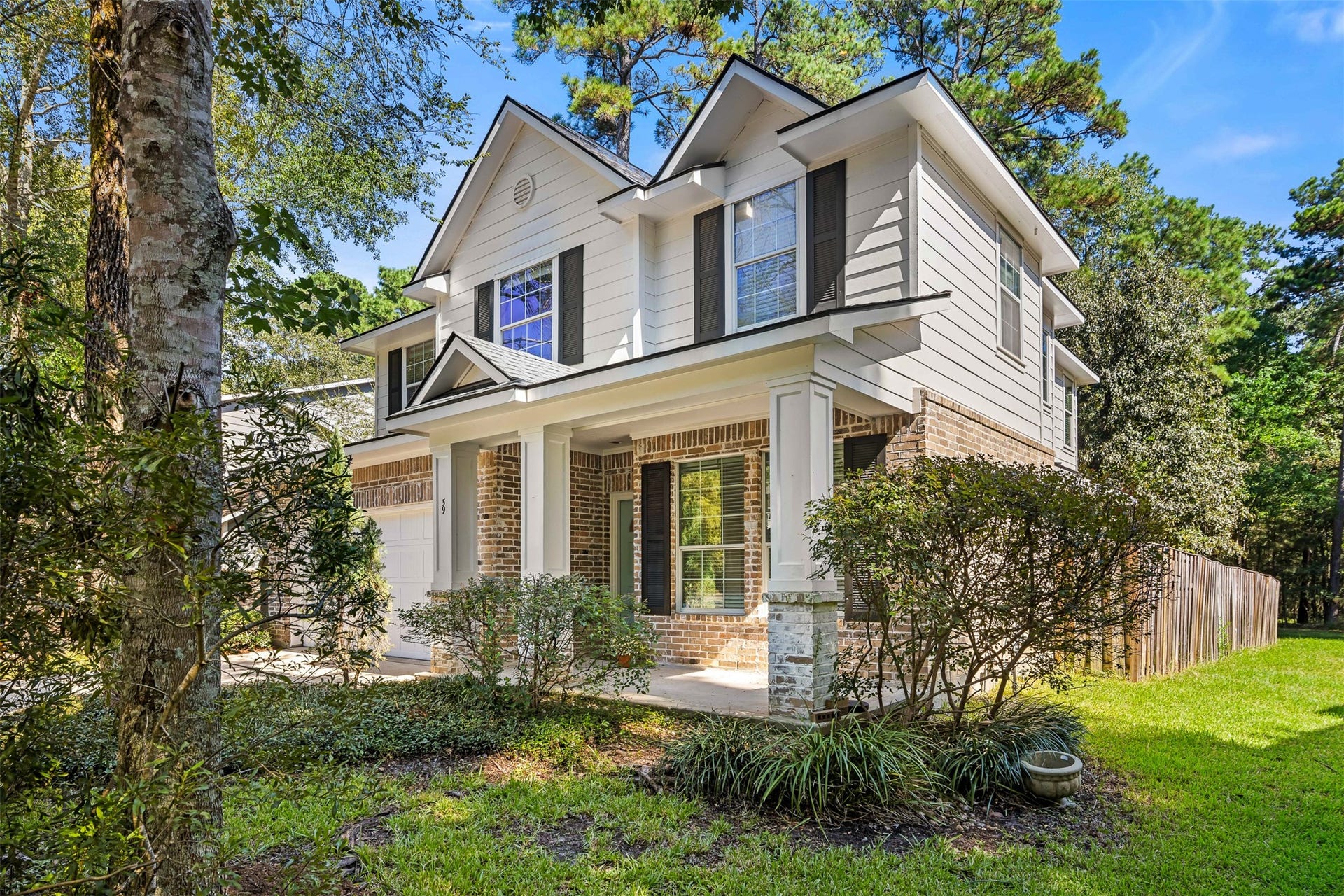 39 S Crisp Morning Circle, The Woodlands, TX 77382