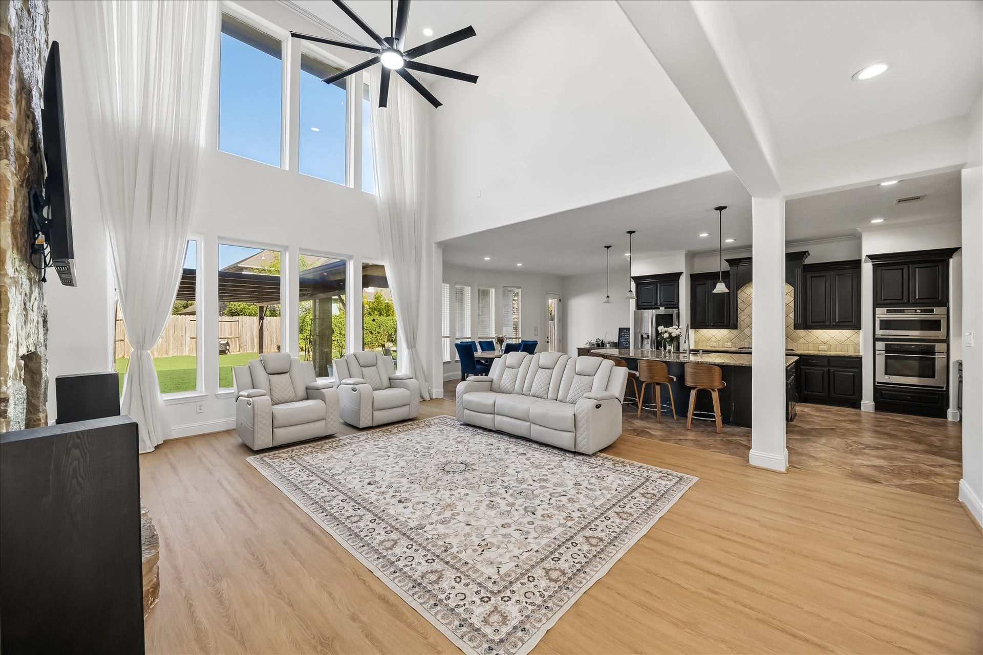 6119 Apple Bluff, Sugar Land, TX 77479 6119 Apple Bluff, Sugar Land, TX 77479
