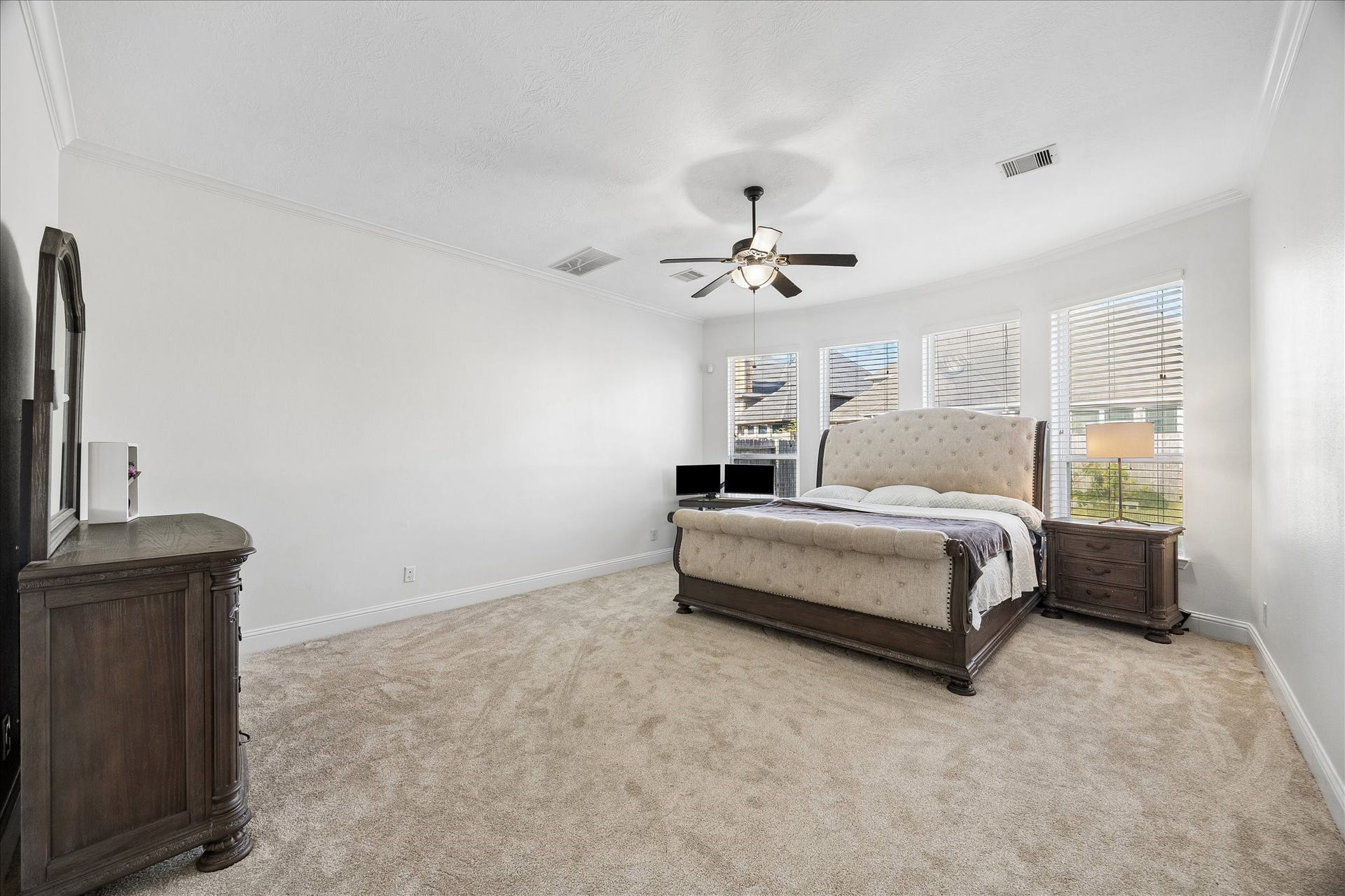 6119 Apple Bluff, Sugar Land, TX 77479 6119 Apple Bluff, Sugar Land, TX 77479