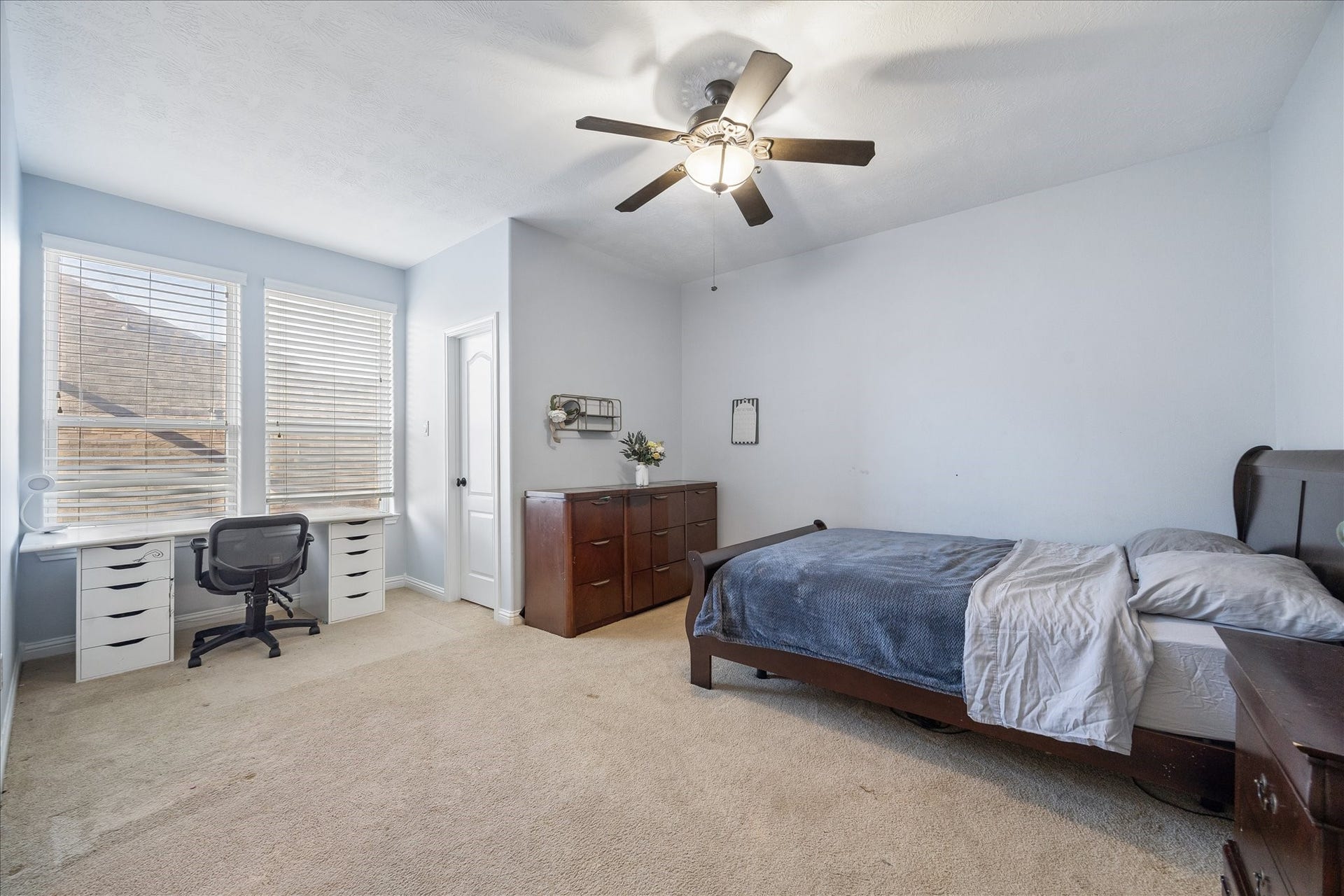6119 Apple Bluff, Sugar Land, TX 77479 6119 Apple Bluff, Sugar Land, TX 77479