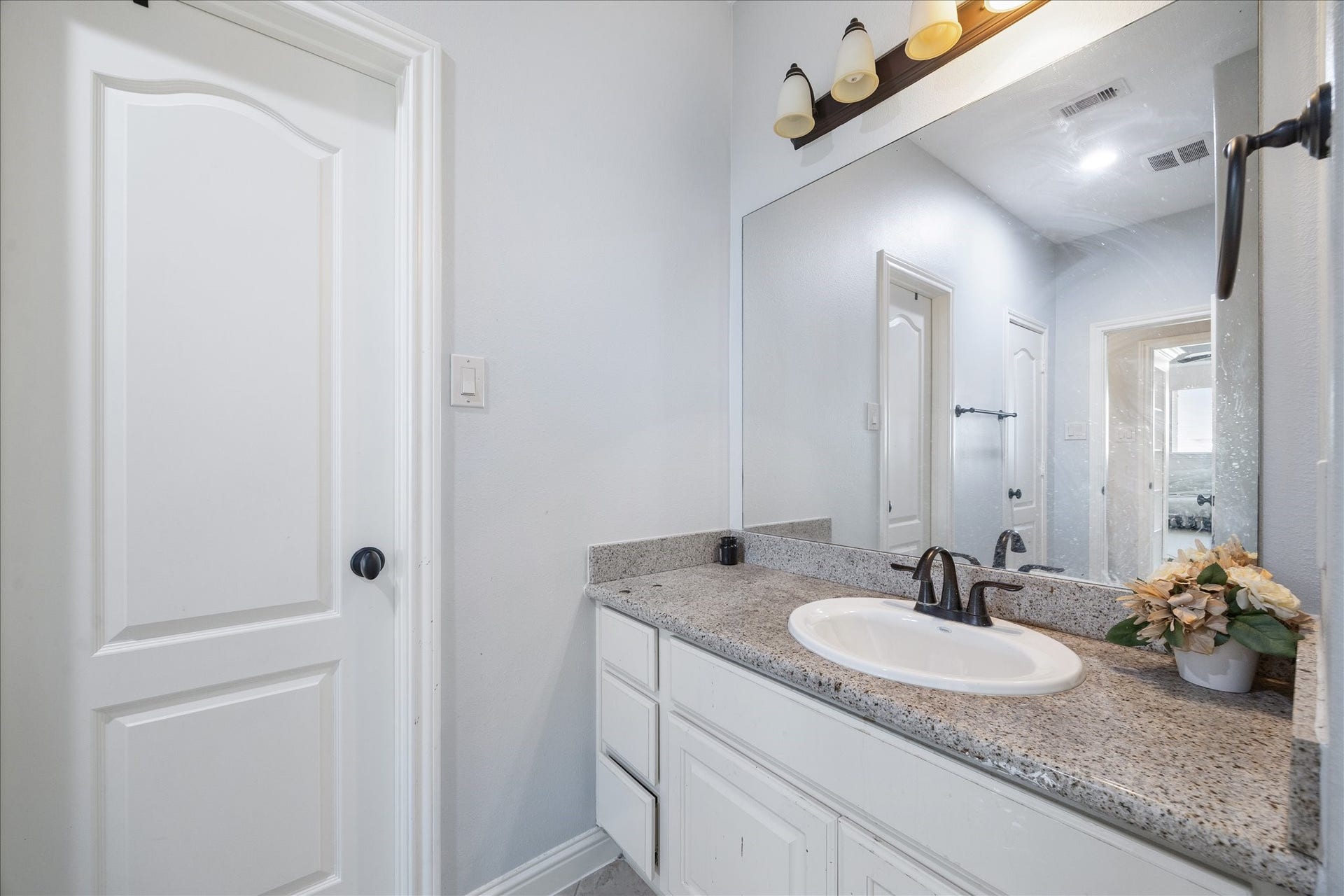 6119 Apple Bluff, Sugar Land, TX 77479 6119 Apple Bluff, Sugar Land, TX 77479