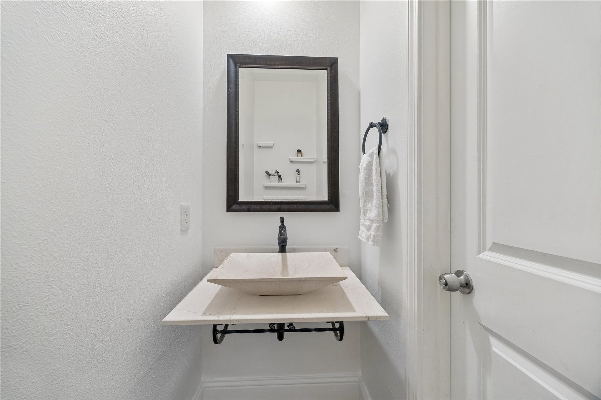 6119 Apple Bluff, Sugar Land, TX 77479 6119 Apple Bluff, Sugar Land, TX 77479
