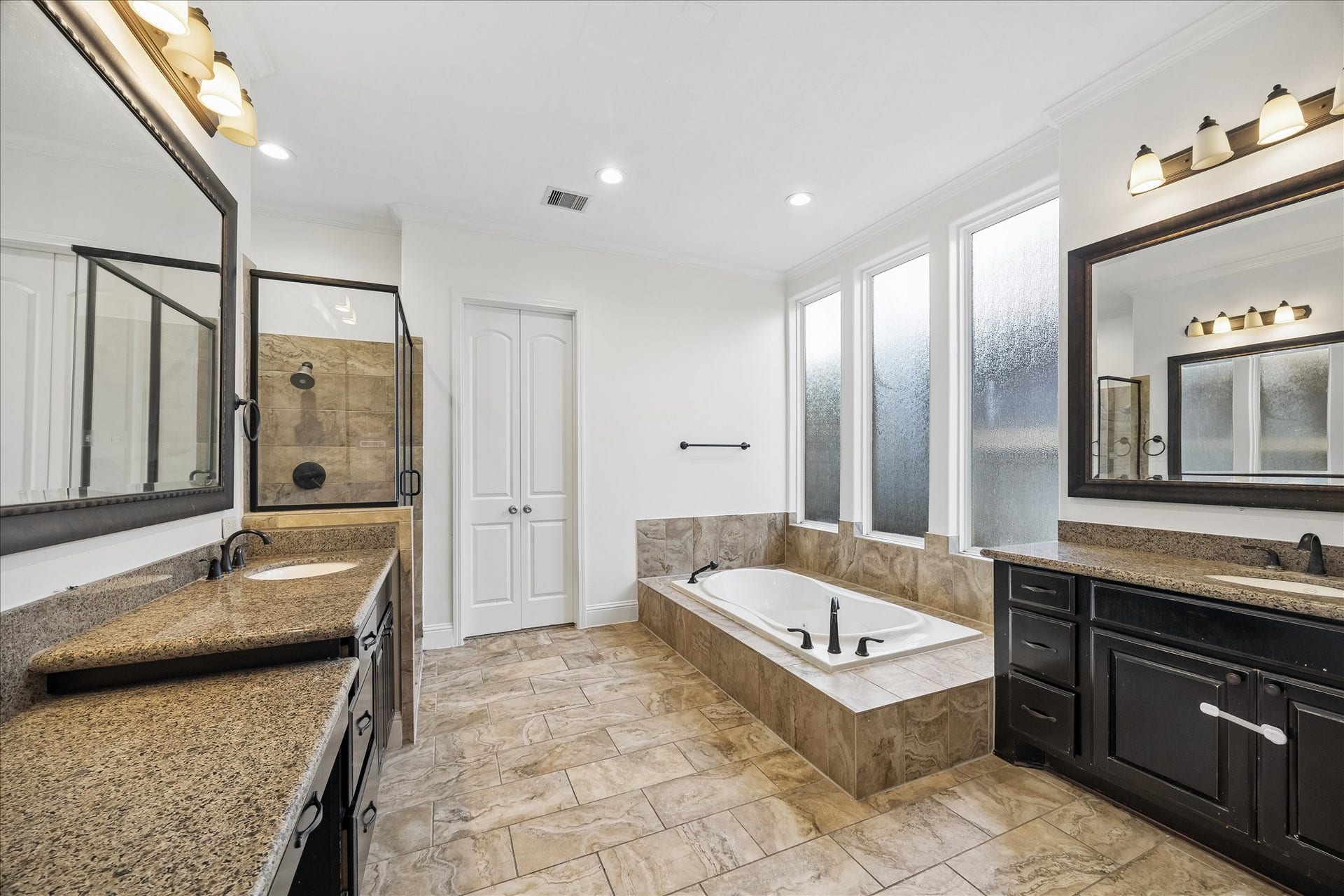 6119 Apple Bluff, Sugar Land, TX 77479 6119 Apple Bluff, Sugar Land, TX 77479
