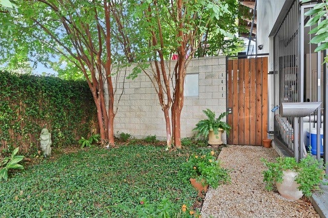 1411 Edwards Street, Houston, TX 77007 1411 Edwards Street, Houston, TX 77007