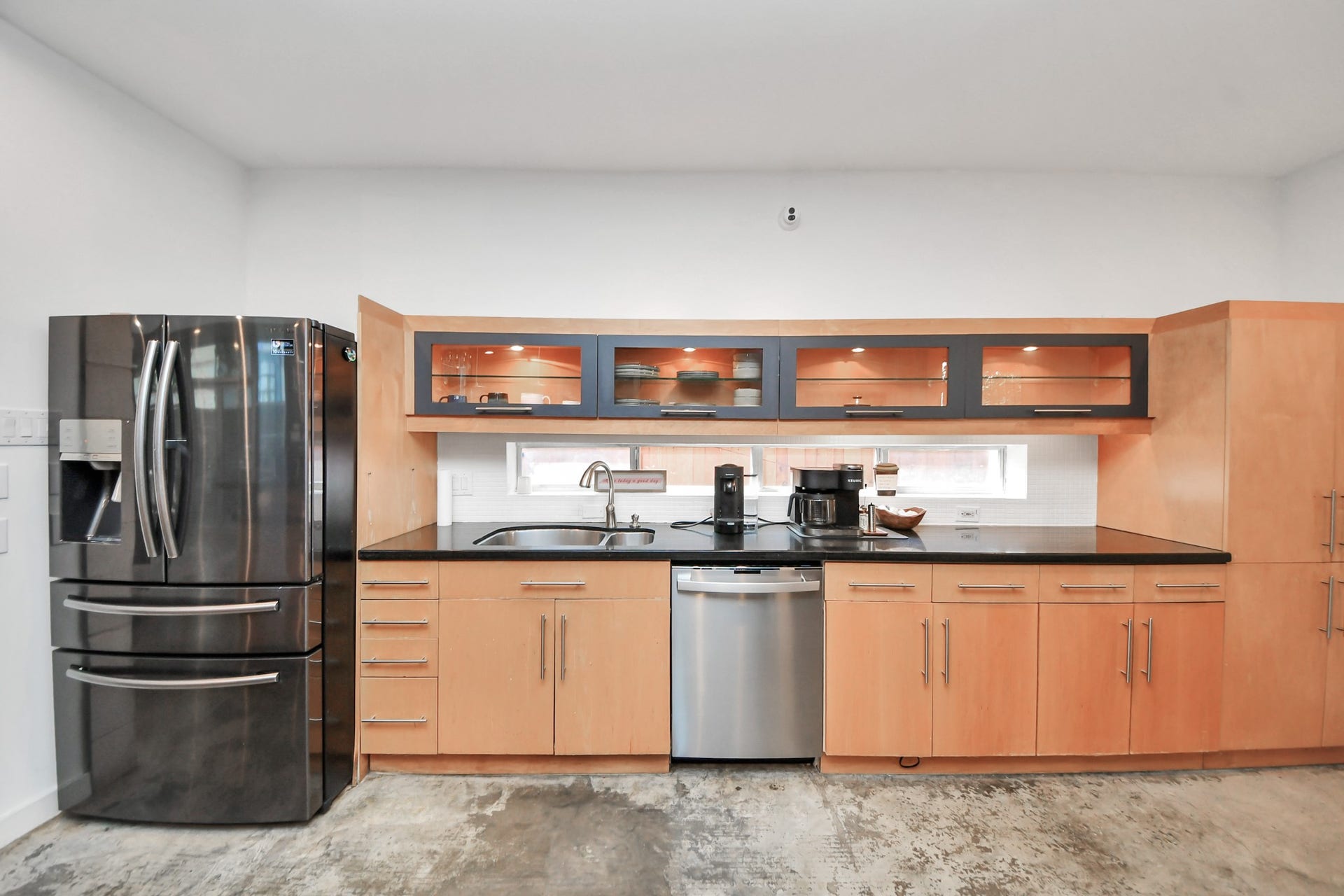 1411 Edwards Street, Houston, TX 77007 1411 Edwards Street, Houston, TX 77007