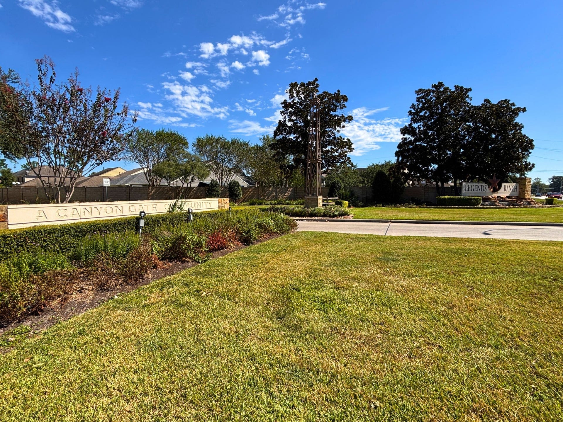 2718 Legends Ranch Drive, Spring, TX 77386 2718 Legends Ranch Drive, Spring, TX 77386