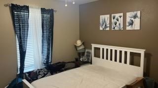 990 Jefferson Street, Alvin, TX 77511 BEDROOM